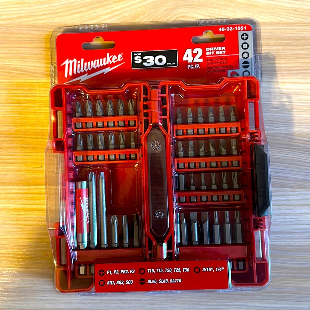 Milwaukee 42 Driver Bit Set (Brand new, never been open)